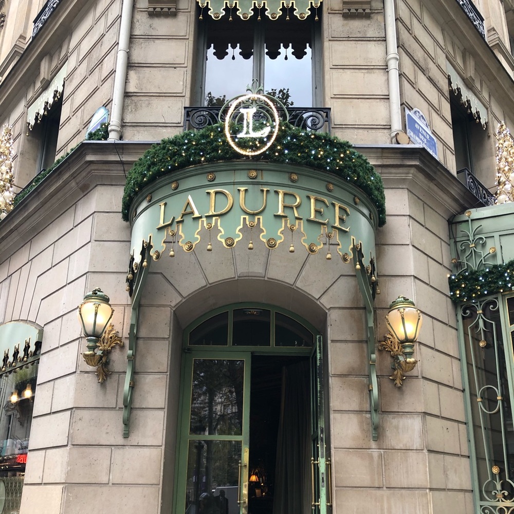 Meet your Posher, Loretta